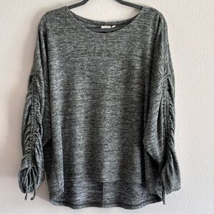 Alkamy Women's Top Green & Heather Gray Color with 3/4 Ruched Sleeves Size LG